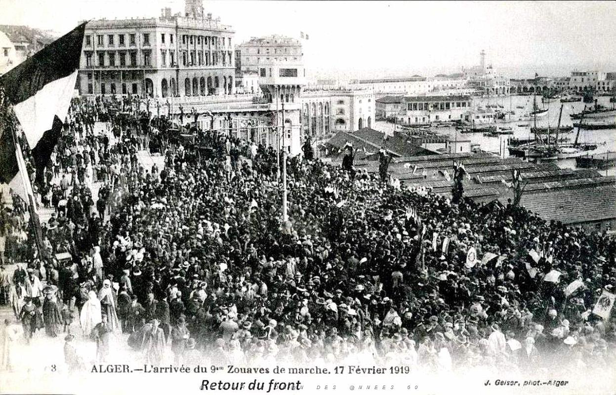454- Alger - Retour du 9e Zouaves du front.jpg